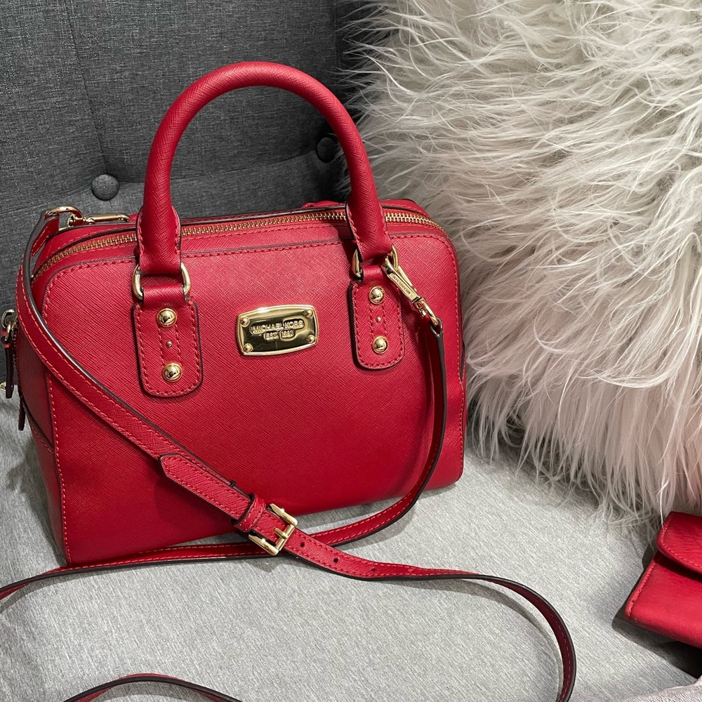 Not for sale. Sorry. Michael Kors